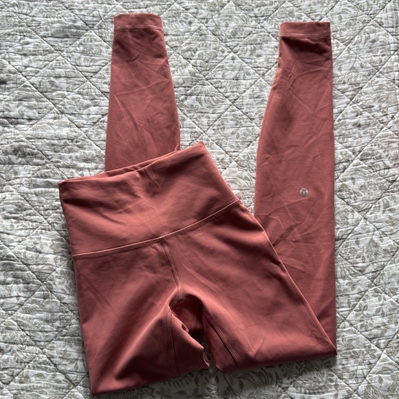 EUC Lululemon Wunder Under High-Rise 28" *Full-On Luxtreme Brier Rose si… - Picture 3 of 5